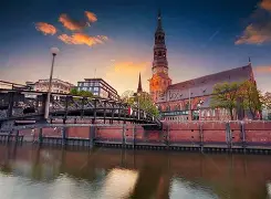 九游娱乐-德国杯清晨走向成谜，AC米兰遗憾出局，球迷炸锅，资深球员宣示担当(刀美兰简历及个人资料简介)